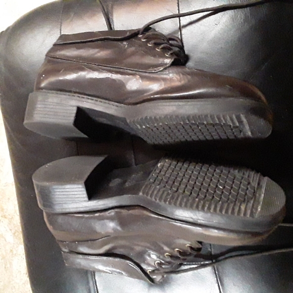 Chocolate Color Boots - Picture 4 of 5